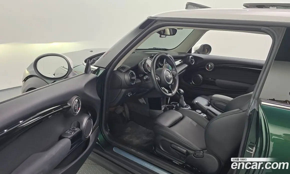 Mini Cooper 2017 1.5 автомат (гидро), фото 10 Mini Cooper 2017 1.5 автомат (гидро), фото 10