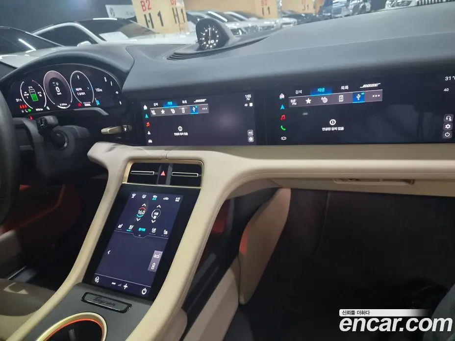 Porsche Taycan 2025 0.8 автомат (гидро), фото 14 Porsche Taycan 2025 0.8 автомат (гидро), фото 14