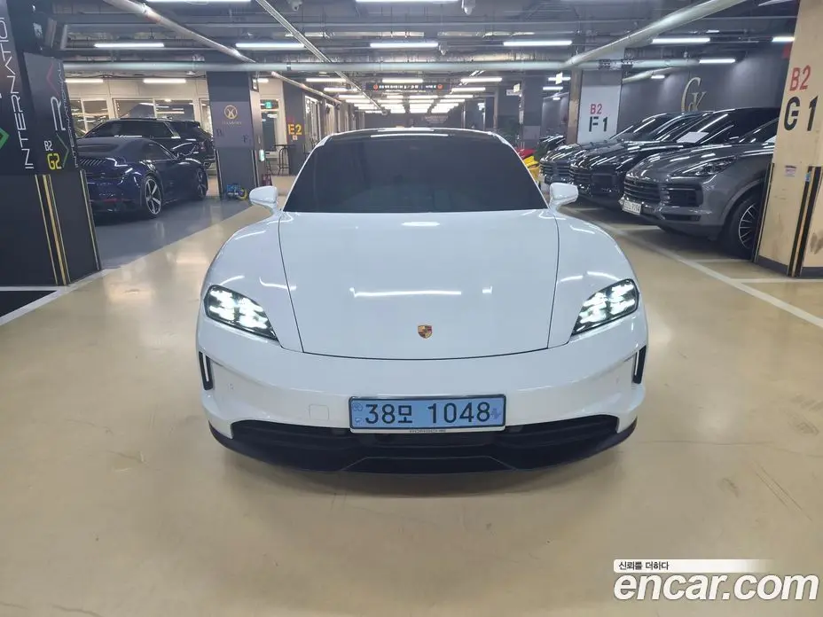 Porsche Taycan 2025 0.8 автомат (гидро), фото 3 Porsche Taycan 2025 0.8 автомат (гидро), фото 3