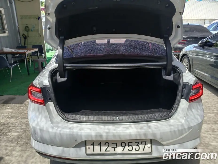 Renault (Samsung) SM6 2018 2.0 автомат (гидро), фото 19 Renault (Samsung) SM6 2018 2.0 автомат (гидро), фото 19