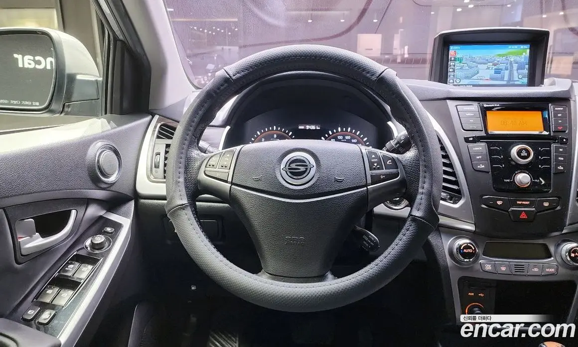 SsangYong Korando 2014 2.0 автомат (гидро), фото 14