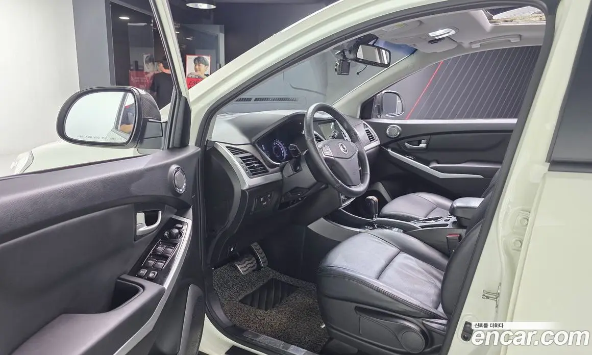 SsangYong Korando 2016 2.2 автомат (гидро), фото 10