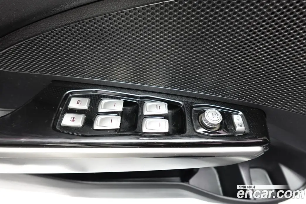 SsangYong TIBOLI 2015 1.6 автомат (гидро), фото 17 SsangYong TIBOLI 2015 1.6 автомат (гидро), фото 17