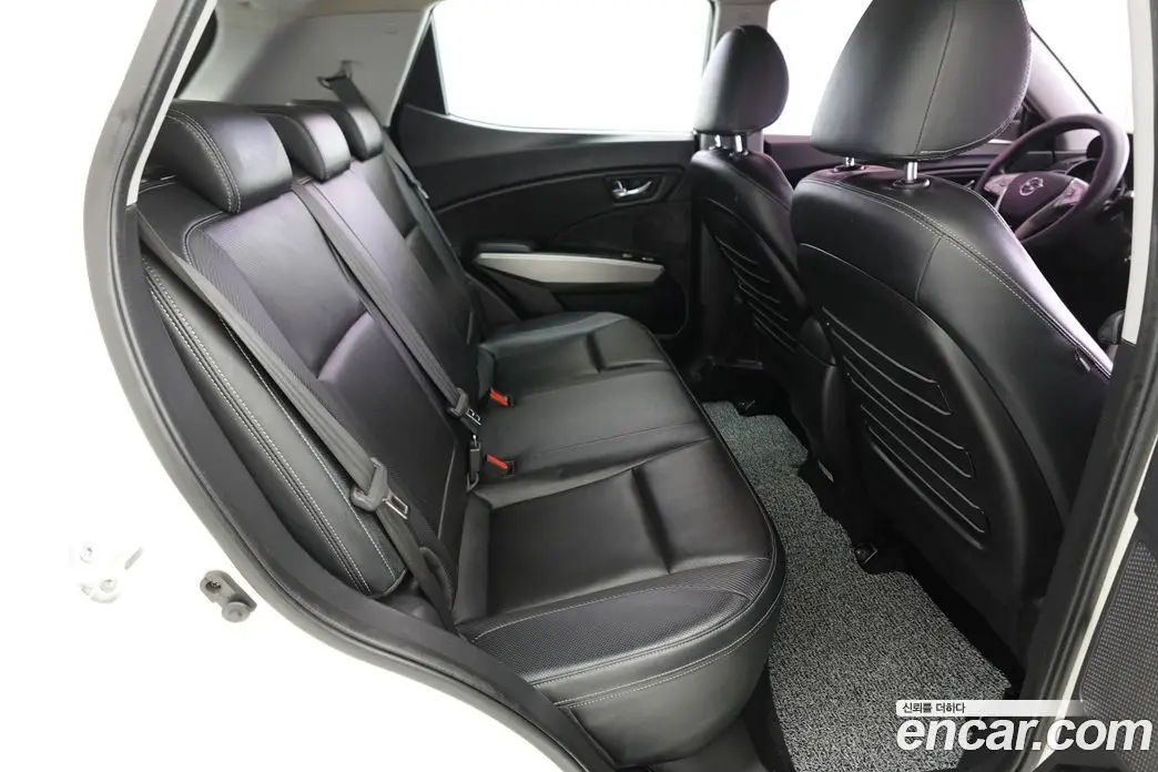 SsangYong TIBOLI 2015 1.6 автомат (гидро), фото 7 SsangYong TIBOLI 2015 1.6 автомат (гидро), фото 7