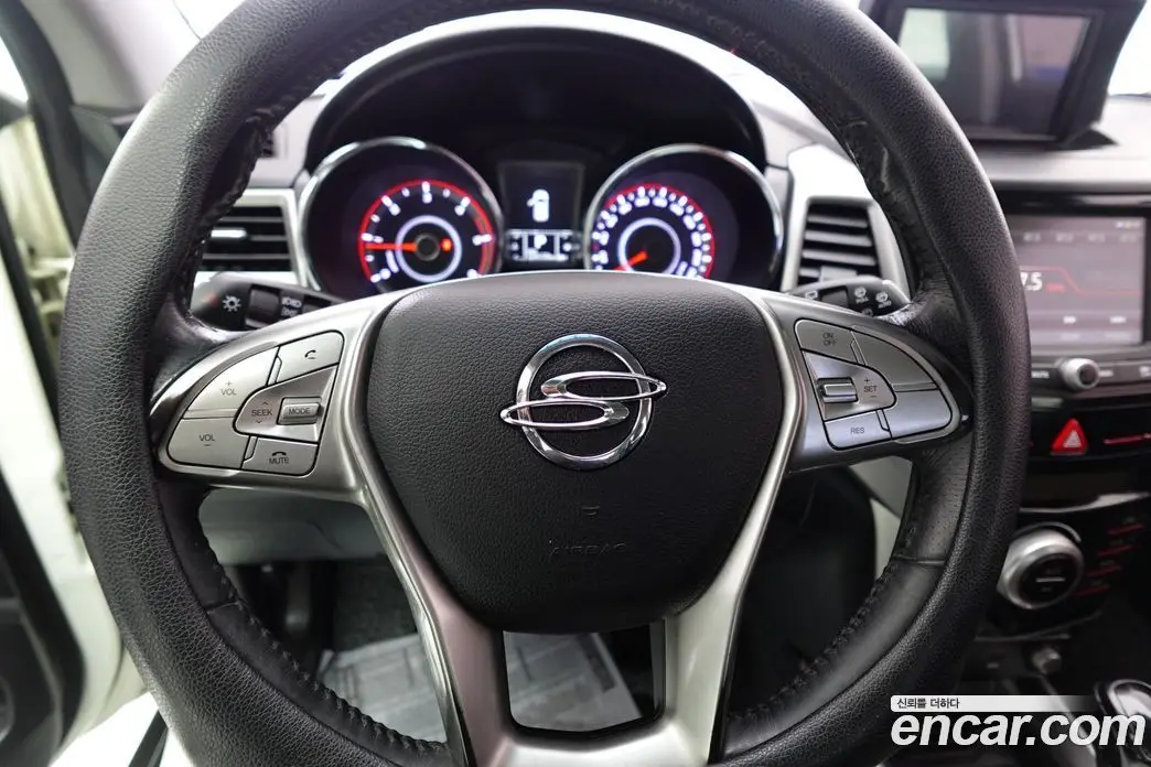 SsangYong TIBOLI 2015 1.6 автомат (гидро), фото 8 SsangYong TIBOLI 2015 1.6 автомат (гидро), фото 8