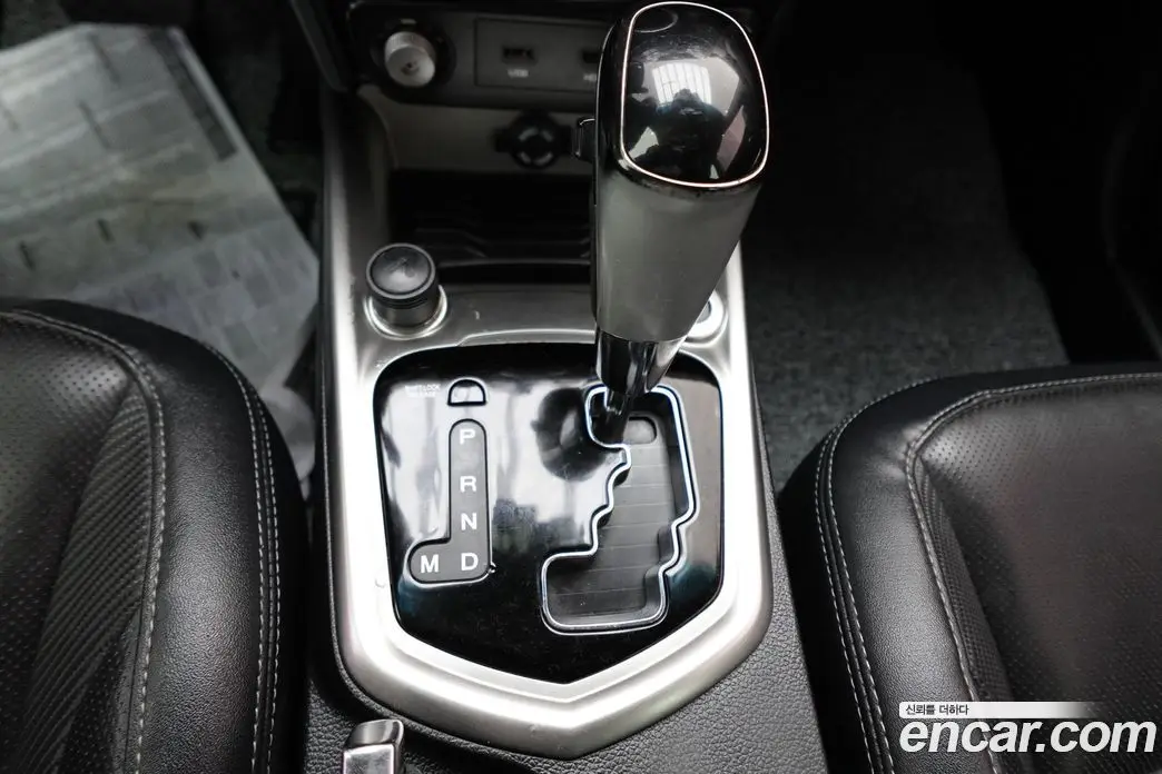 SsangYong TIBOLI 2015 1.6 автомат (гидро), фото 9 SsangYong TIBOLI 2015 1.6 автомат (гидро), фото 9