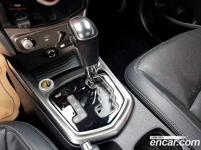 SsangYong TIBOLI 2017 1.6 автомат (гидро), миниатюра 12