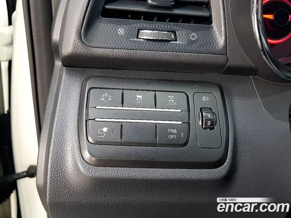 SsangYong TIBOLI 2017 1.6 автомат (гидро), фото 10