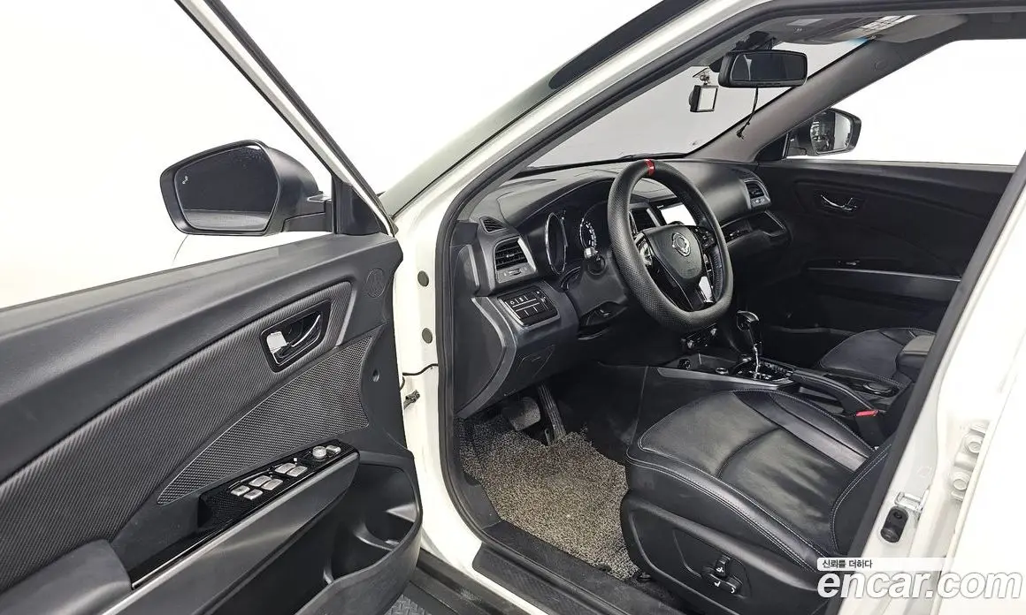 SsangYong TIBOLI 2017 1.6 автомат (гидро), фото 10 SsangYong TIBOLI 2017 1.6 автомат (гидро), фото 10