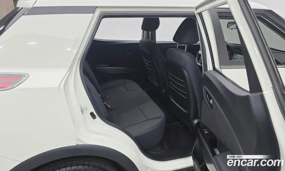 SsangYong TIBOLI 2022 1.5 автомат (гидро), фото 11 SsangYong TIBOLI 2022 1.5 автомат (гидро), фото 11