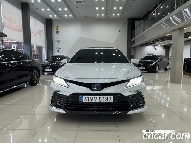 Toyota Camry 2024 2.5 автомат (гидро), миниатюра 3