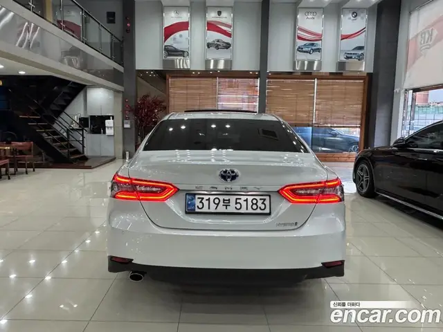 Toyota Camry 2024 2.5 автомат (гидро), миниатюра 4