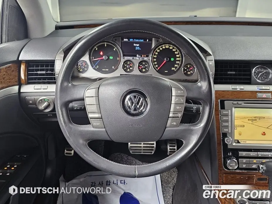 Volkswagen Phaeton 2013 3.0 автомат (гидро), фото 13