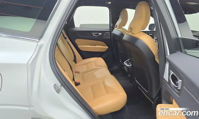 Volvo XC60 2019 2.0 автомат (гидро), миниатюра 12