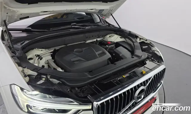 Volvo XC60 2019 2.0 автомат (гидро), миниатюра 6