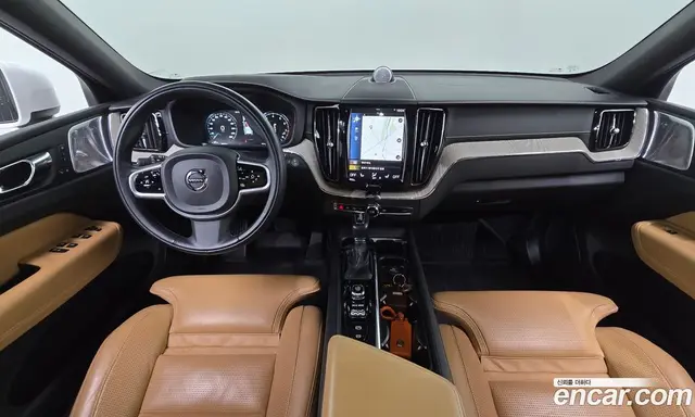 Volvo XC60 2019 2.0 автомат (гидро), миниатюра 7