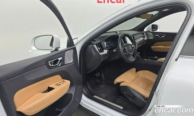 Volvo XC60 2019 2.0 автомат (гидро), миниатюра 10
