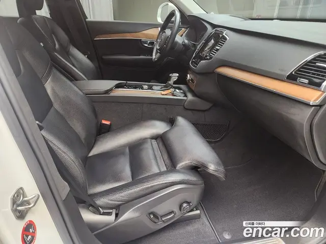 Volvo XC90 2019 2.0 автомат (гидро), миниатюра 7