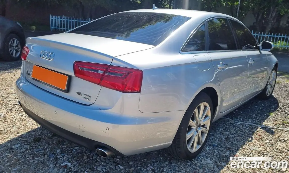 Audi A6 2015 3.0 автомат (гидро), фото 4
