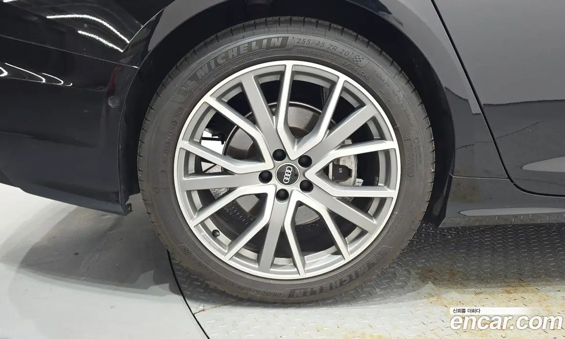 Audi A6 2023 3.0 автомат (гидро), фото 5 Audi A6 2023 3.0 автомат (гидро), фото 5