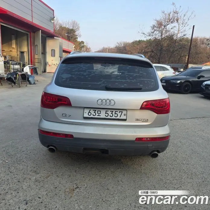 Audi Q7 2009 3.0 автомат (гидро), фото 5