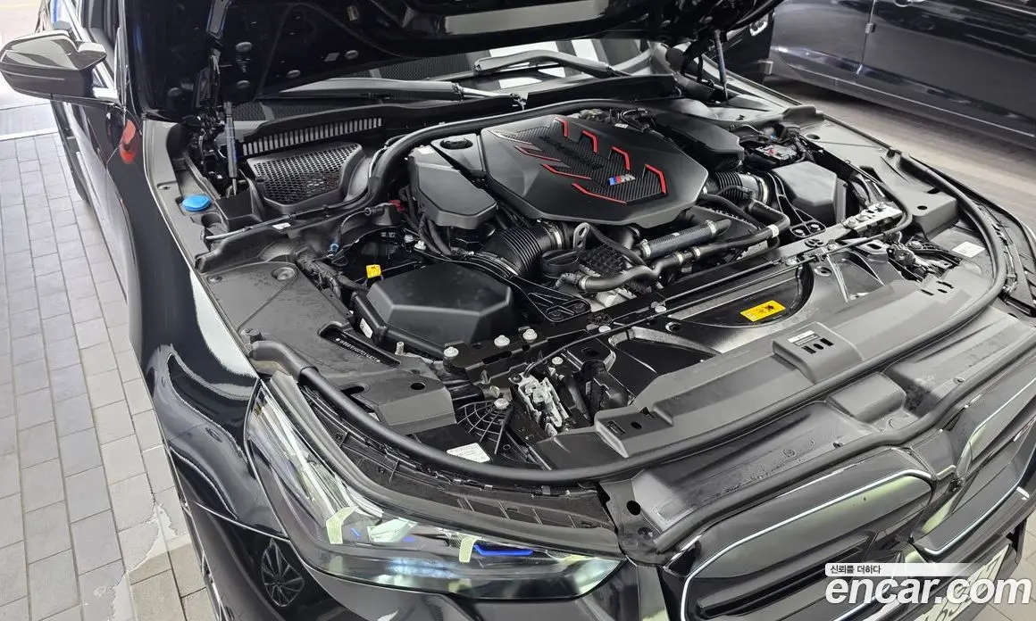 BMW M5 2026 4.4 автомат (гидро), фото 6