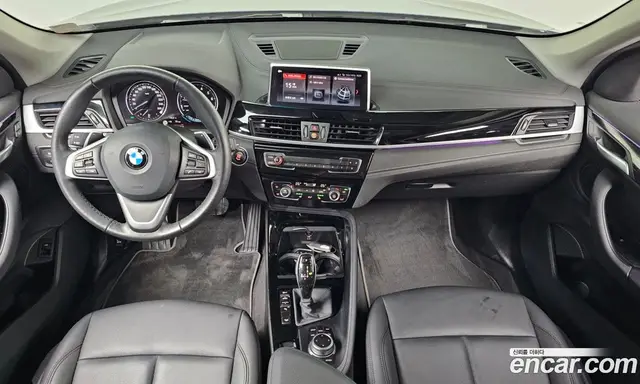 BMW X1 2022 2.0 автомат (гидро), миниатюра 7