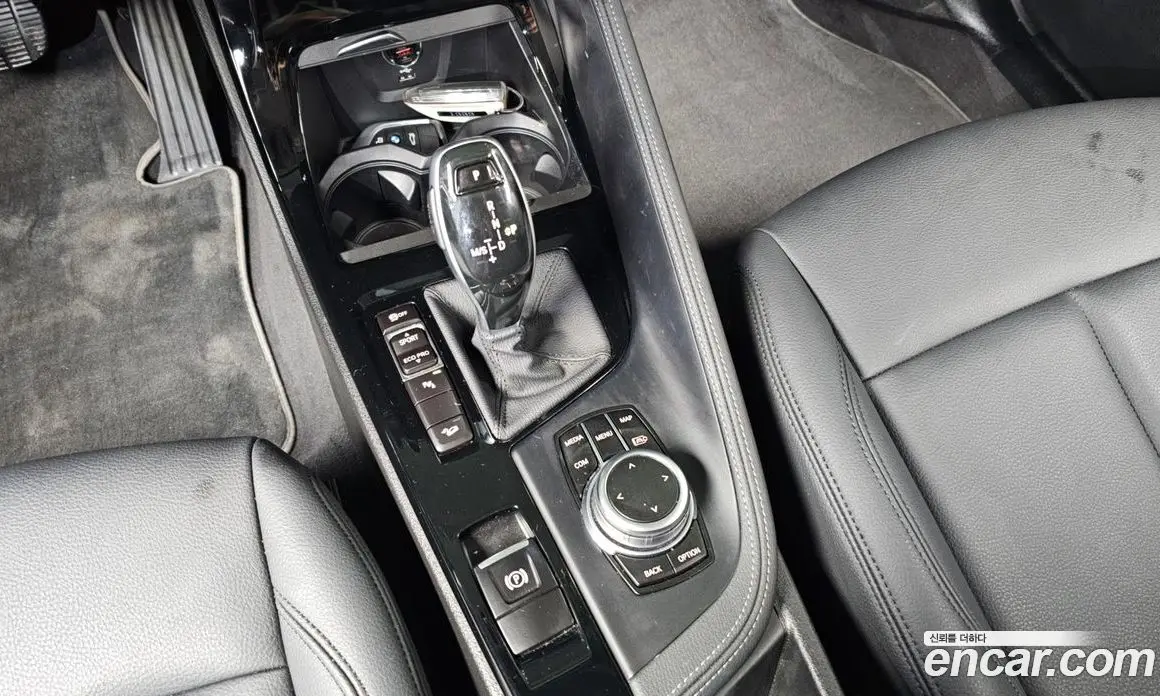 BMW X1 2022 2.0 автомат (гидро), фото 9