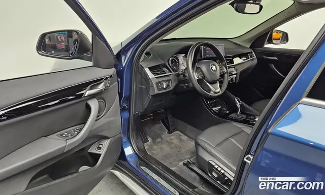 BMW X1 2022 2.0 автомат (гидро), миниатюра 10