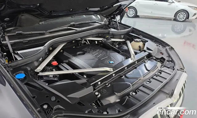 BMW X6 2022 3.0 автомат (гидро), миниатюра 6