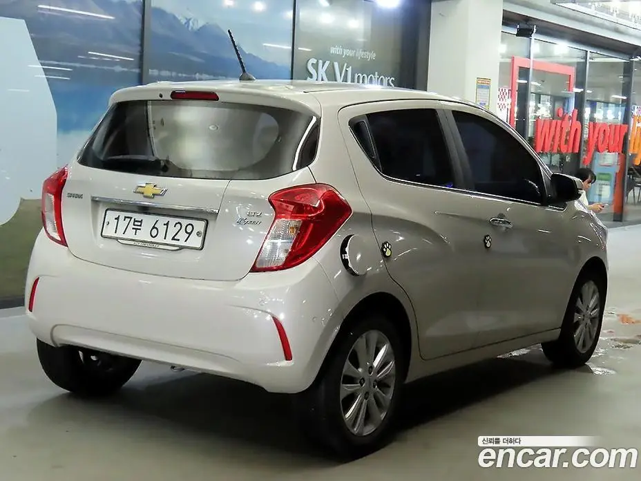 Chevrolet Spark 2017 1.0 автомат (гидро), фото 4 Chevrolet Spark 2017 1.0 автомат (гидро), фото 4