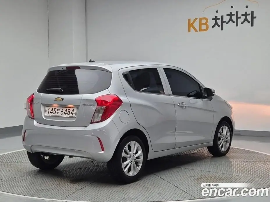 Chevrolet Spark 2021 1.0 автомат (гидро), фото 3