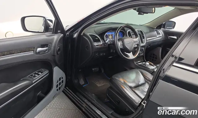 Chrysler 300C 2015 3.6 автомат (гидро), миниатюра 10 Chrysler 300C 2015 3.6 автомат (гидро), миниатюра 10