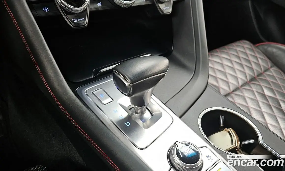 Genesis G70 2019 2.0 автомат (гидро), фото 9
