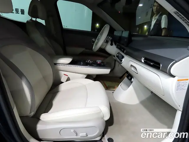 Genesis GV60 2022 0.1 автомат (гидро), миниатюра 8 Genesis GV60 2022 0.1 автомат (гидро), миниатюра 8