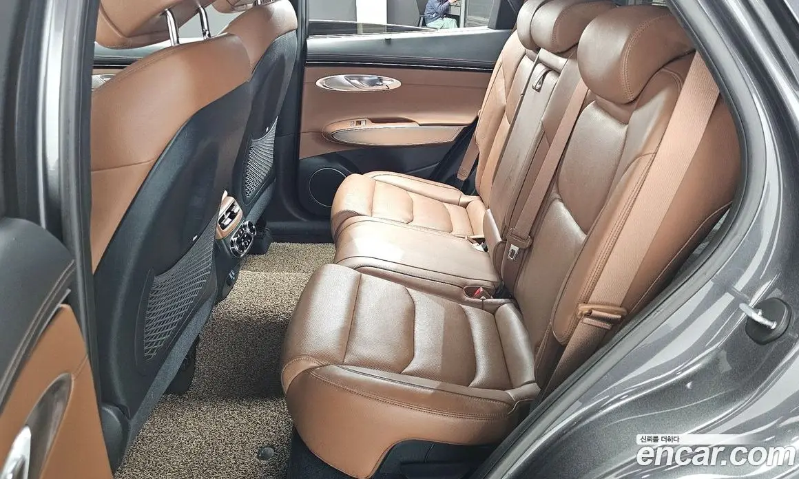 Genesis GV70 2021 2.2 автомат (гидро), фото 12 Genesis GV70 2021 2.2 автомат (гидро), фото 12