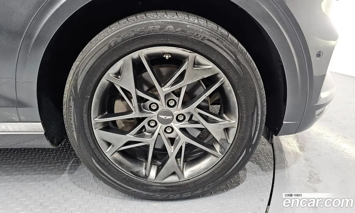 Genesis GV70 2021 2.2 автомат (гидро), фото 5 Genesis GV70 2021 2.2 автомат (гидро), фото 5