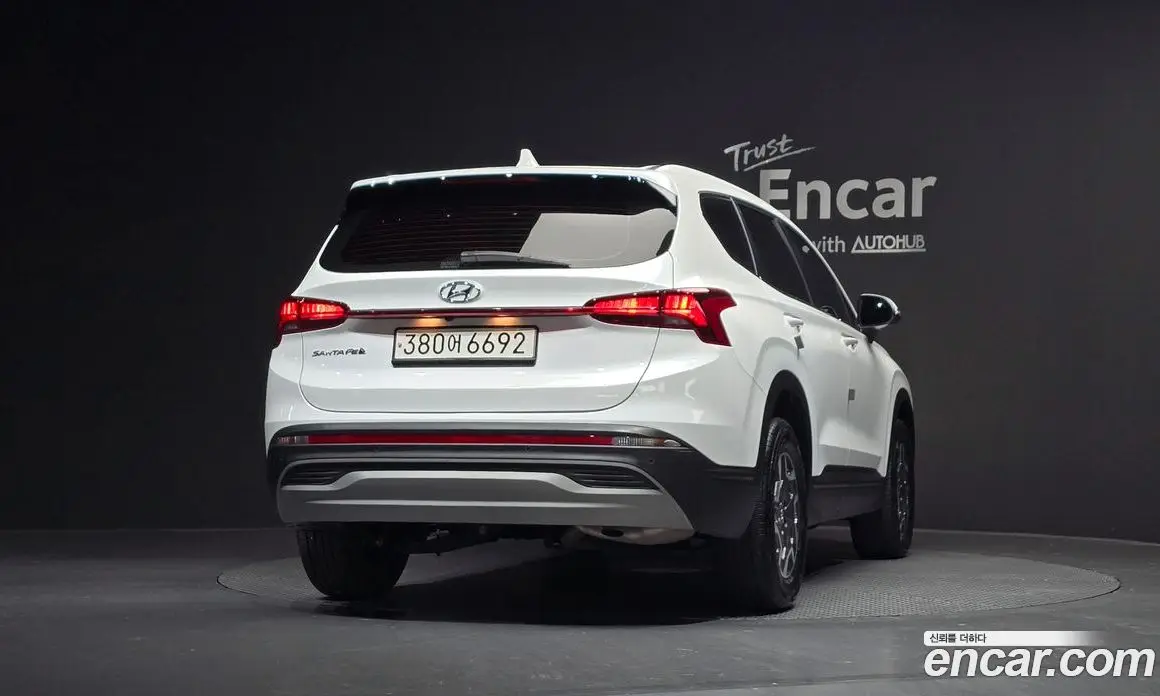 Hyundai Santa Fe 2022 1.6 автомат (гидро), фото 4 Hyundai Santa Fe 2022 1.6 автомат (гидро), фото 4