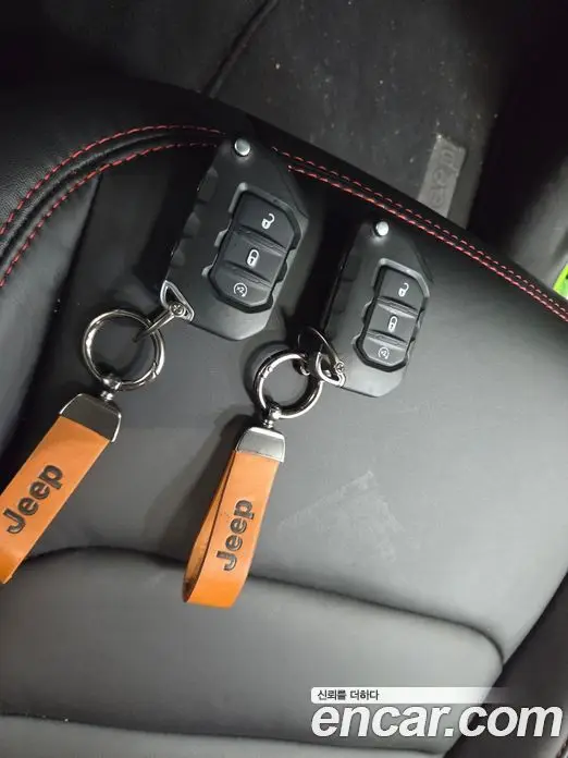 Jeep Wrangler 2025 2.0 автомат (гидро), фото 18 Jeep Wrangler 2025 2.0 автомат (гидро), фото 18