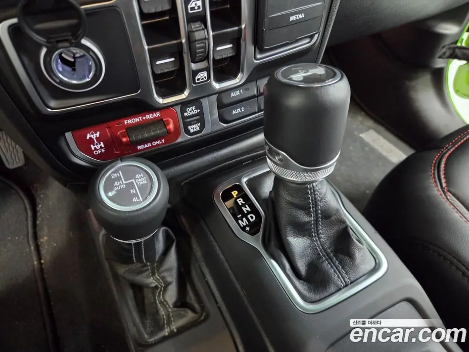 Jeep Wrangler 2025 2.0 автомат (гидро), фото 9 Jeep Wrangler 2025 2.0 автомат (гидро), фото 9