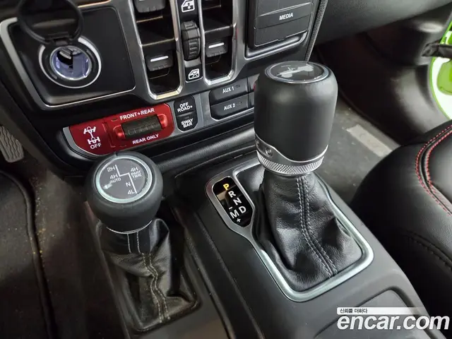 Jeep Wrangler 2025 2.0 автомат (гидро), миниатюра 9 Jeep Wrangler 2025 2.0 автомат (гидро), миниатюра 9