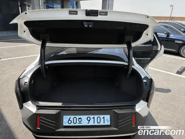 Kia EV4 2026 автомат (гидро), миниатюра 4 Kia EV4 2026 автомат (гидро), миниатюра 4