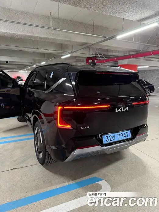 Kia EV5 2026 1.0 автомат (гидро), фото 2 Kia EV5 2026 1.0 автомат (гидро), фото 2