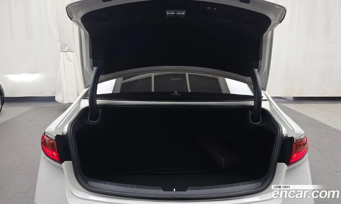 Kia K7 2019 3.0 автомат (гидро), фото 20 Kia K7 2019 3.0 автомат (гидро), фото 20