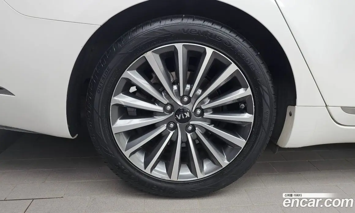 Kia K7 2019 3.0 автомат (гидро), фото 5 Kia K7 2019 3.0 автомат (гидро), фото 5