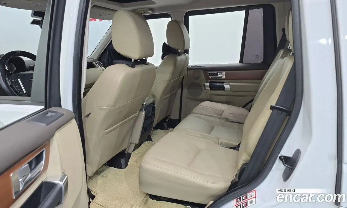 Land Rover Discovery 2015 3.0 автомат (гидро), фото 11