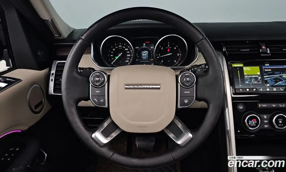 Land Rover Discovery 2017 3.0 автомат (гидро), фото 13
