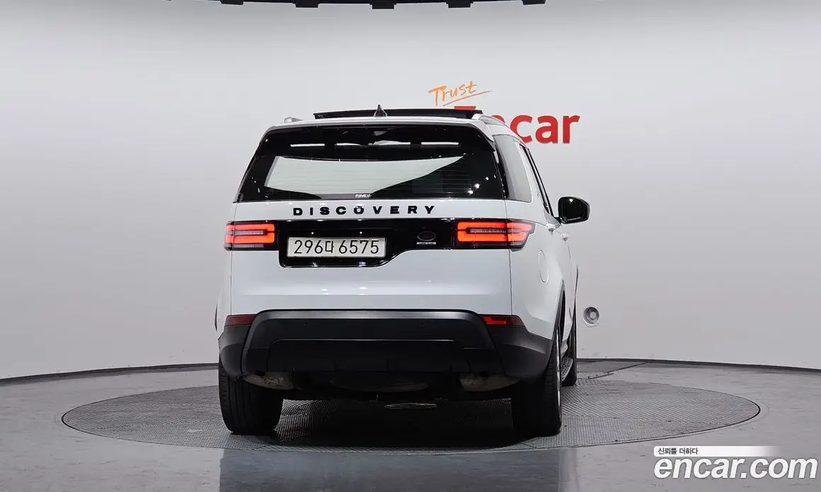 Land Rover Discovery 2017 3.0 автомат (гидро), фото 4