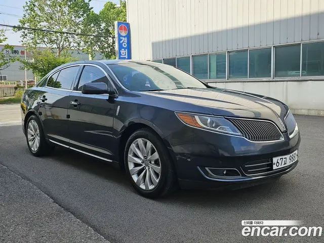 Lincoln MKS, 2013, 188 959 км