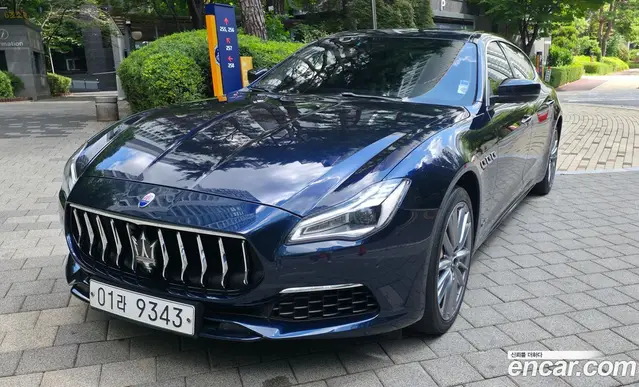 Maserati Quattroporte, 2019, 120 000 км
